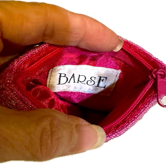 VTG RARE BARSE ZIPPER BEADED COIN PURSE BAG HEART VALENTINE PINK LOVE 4.75”x3.5” - Picture 4 of 9